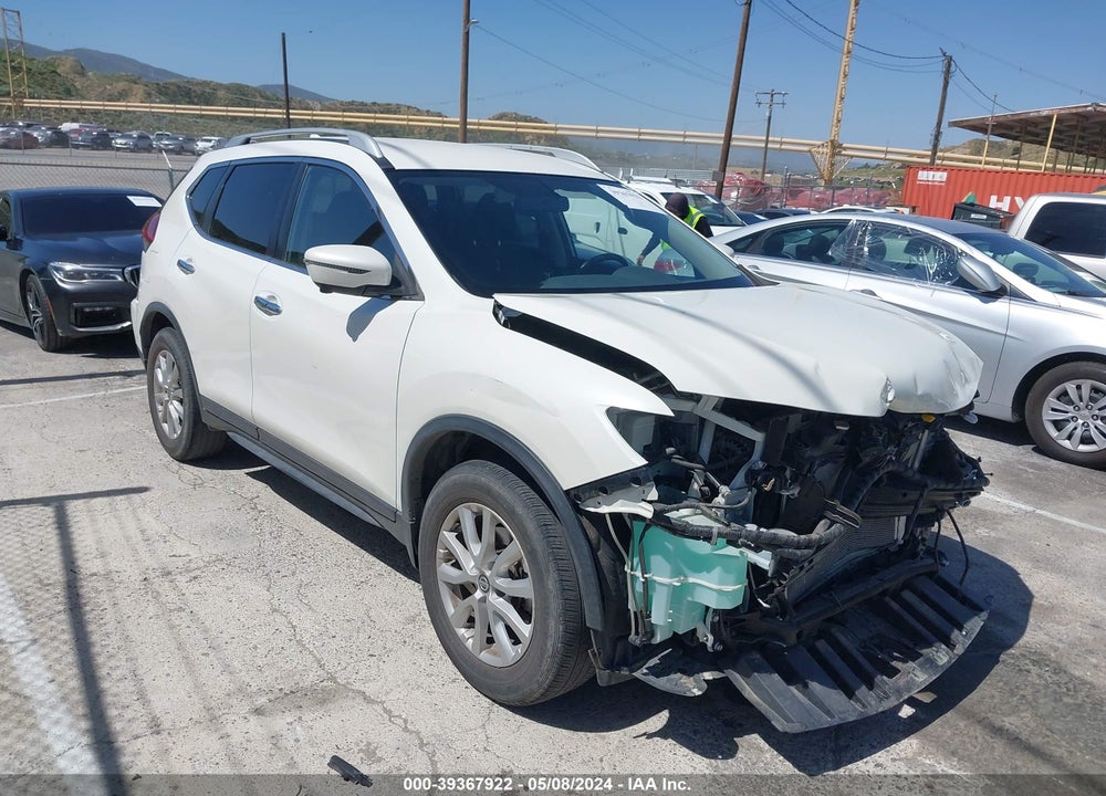 2018 NISSAN ROGUE SV VIN: JN8AT2MT5JW492393