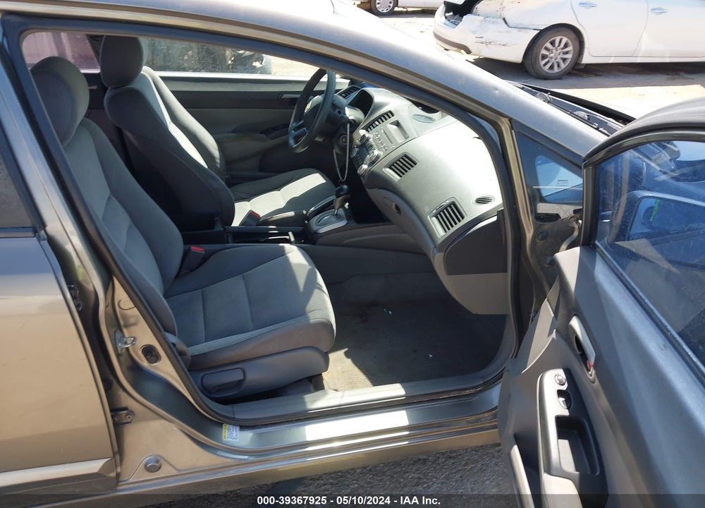 2008 HONDA CIVIC SDN LX VIN: 2HGFA16528H351923