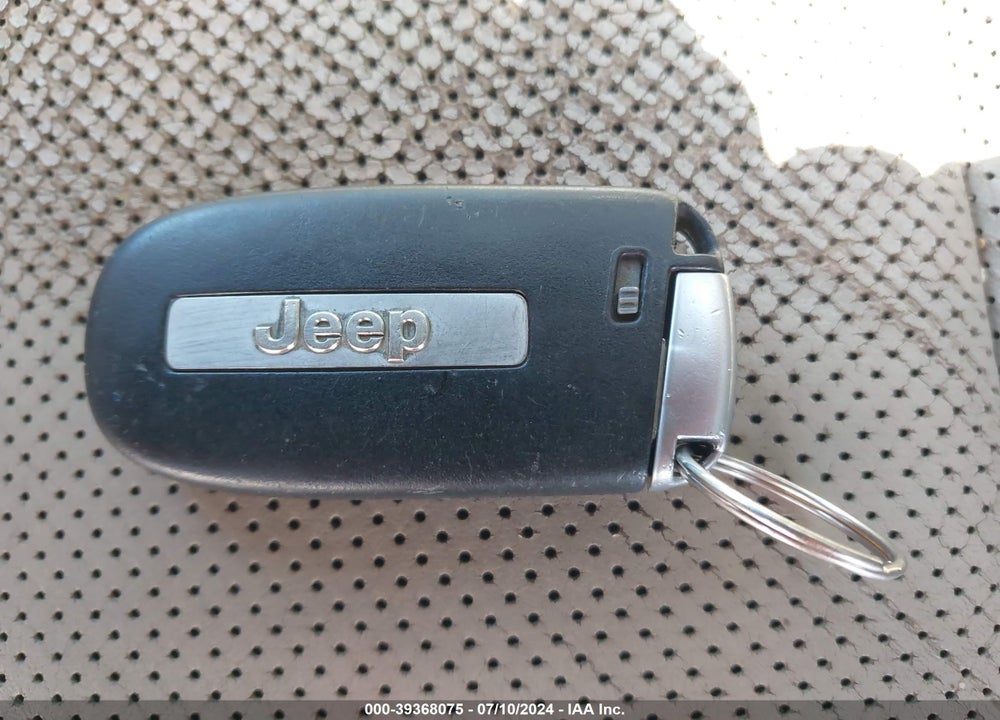 2014 JEEP GRAND CHEROKEE VIN: 1C4RJECG0EC542957