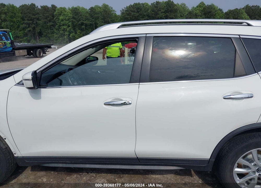 2019 NISSAN ROGUE SV VIN: KNMAT2MV7KP518050