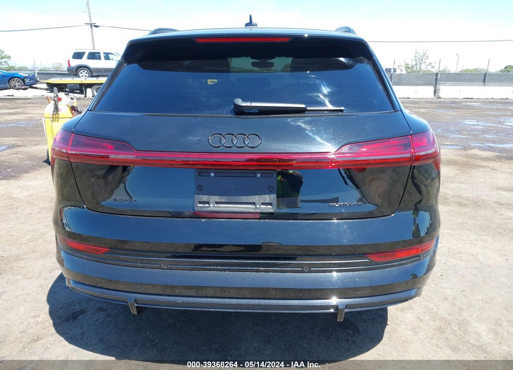2022 AUDI E-TRON CHRONOS QUATTRO VIN: WA1VABGE0NB014843