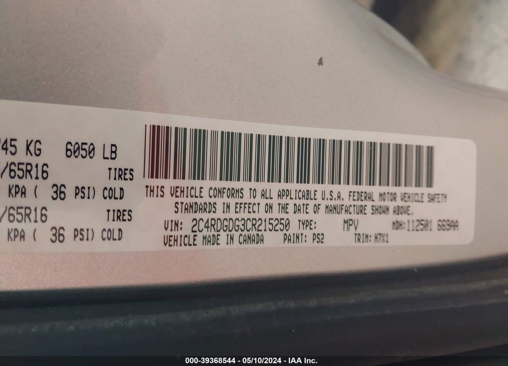 2012 DODGE GRAND CARAVAN CREW VIN: 2C4RDGDG3CR215250