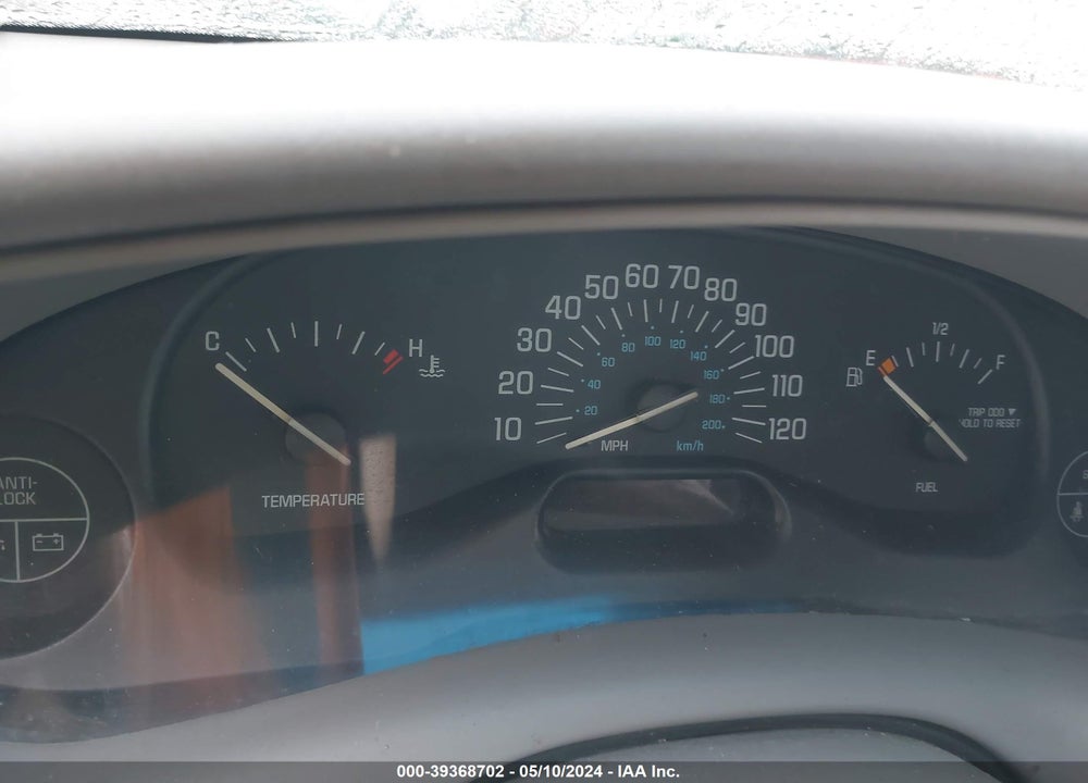 2001 BUICK CENTURY CUSTOM VIN: 2G4WS52J011131759