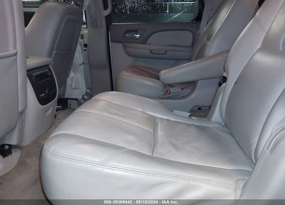 2009 CHEVROLET TAHOE LT2 VIN: 1GNFK23039R292545