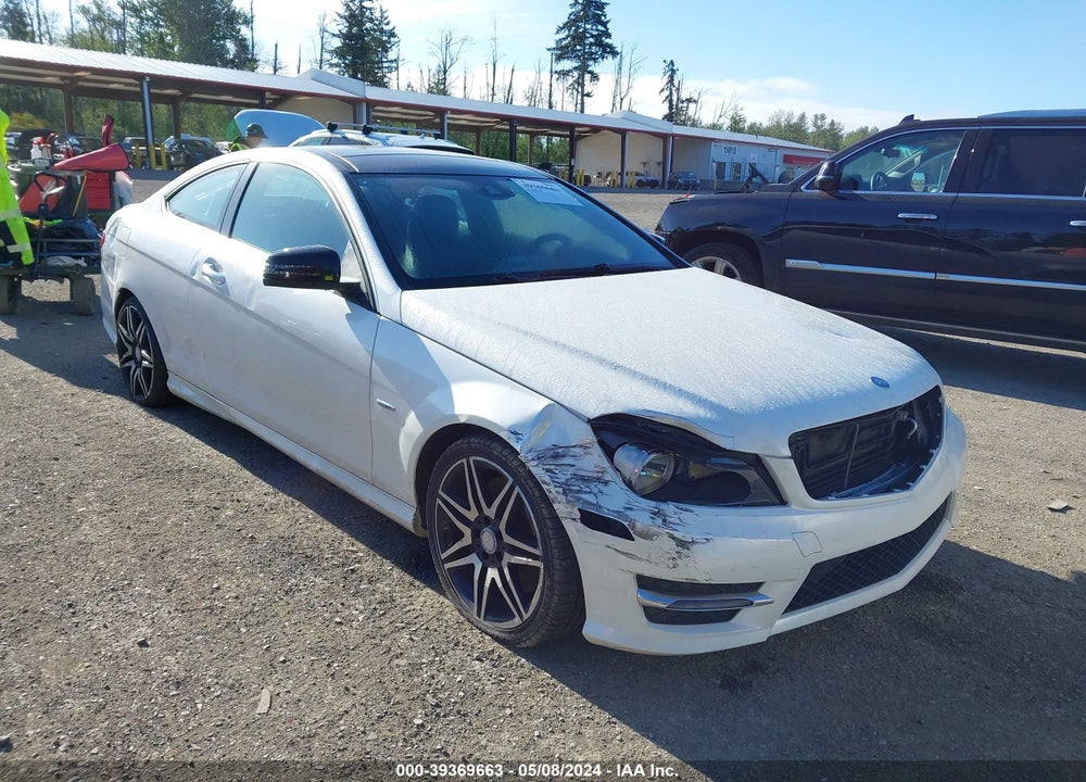 2013 MERCEDES-BENZ C 250 VIN: WDDGJ4HB9DG032926