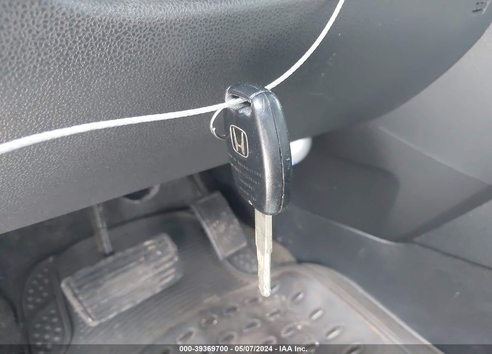 2013 HONDA PILOT EX-L VIN: 5FNYF3H51DB038878