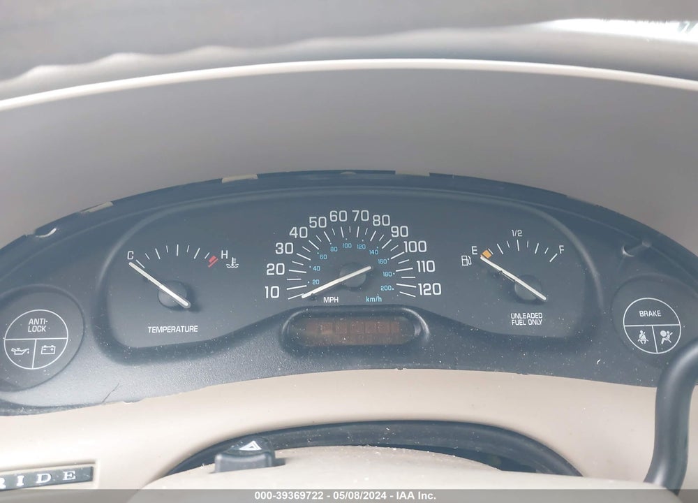1998 BUICK CENTURY CUSTOM VIN: 2G4WS52M2W1511946