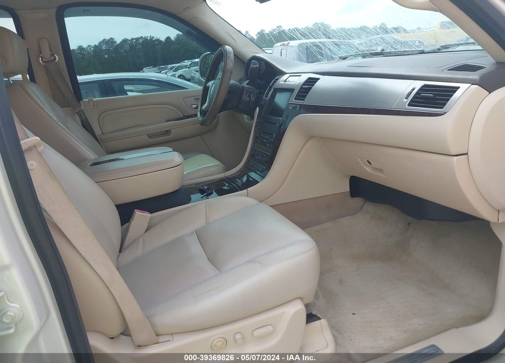 2008 CADILLAC ESCALADE STANDARD VIN: 1GYFK63898R132314