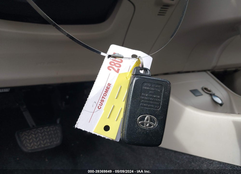 2013 TOYOTA PRIUS VIN: JTDKN3DU5D5684884