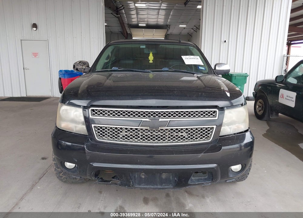 2011 CHEVROLET TAHOE LT VIN: 1GNSCBE00BR297491