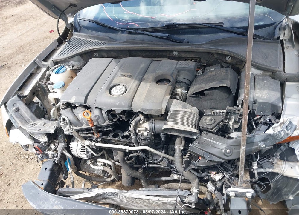 2012 VOLKSWAGEN PASSAT VIN: 1VWAH7A38CC103536