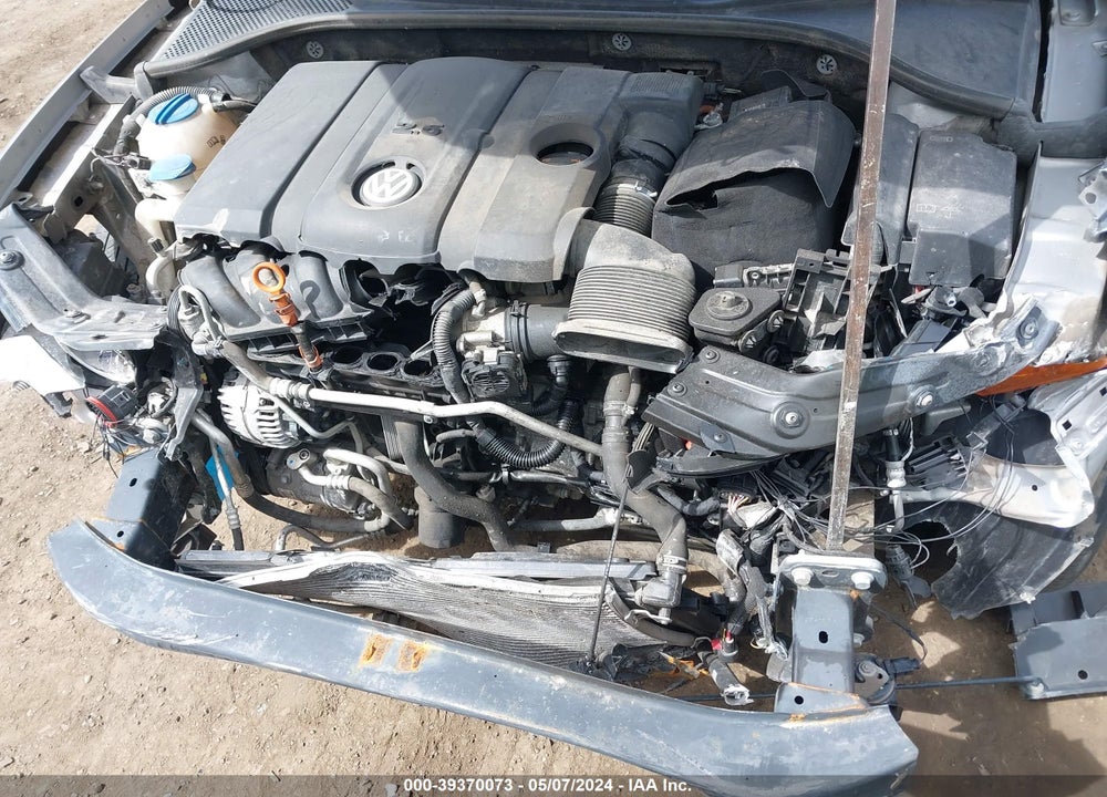 2012 VOLKSWAGEN PASSAT VIN: 1VWAH7A38CC103536