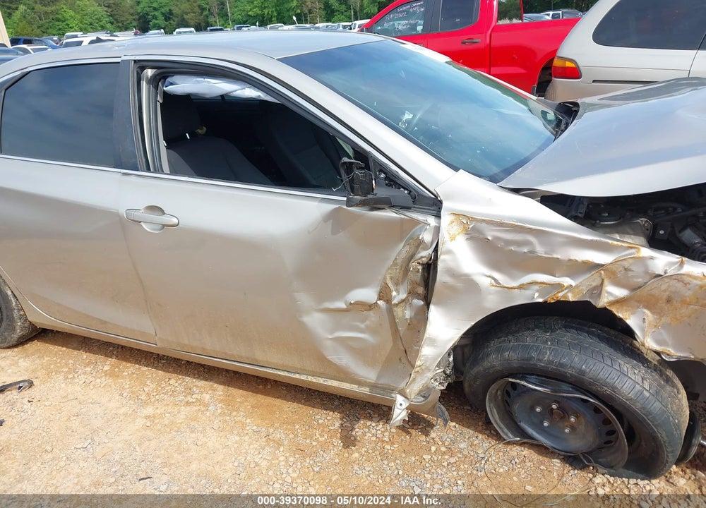 2016 TOYOTA CAMRY LE VIN: 4T1BF1FKXGU174520