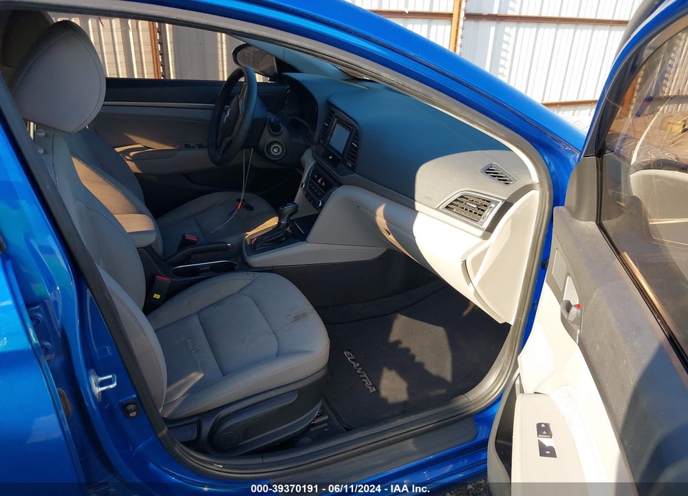 2018 HYUNDAI ELANTRA SEL VIN: KMHD84LF0JU451002