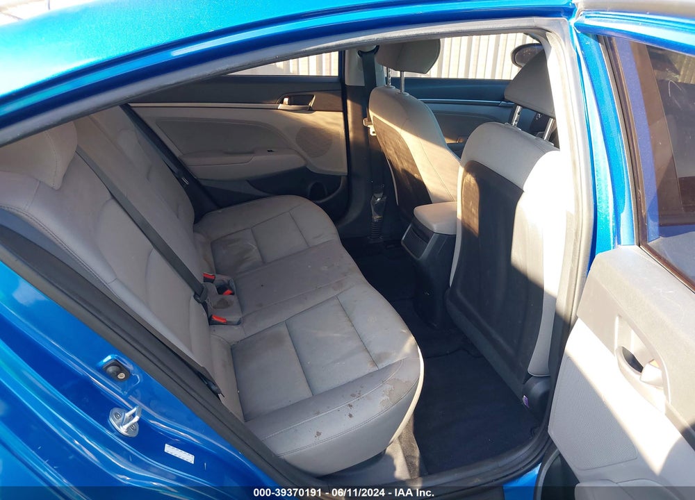 2018 HYUNDAI ELANTRA SEL VIN: KMHD84LF0JU451002