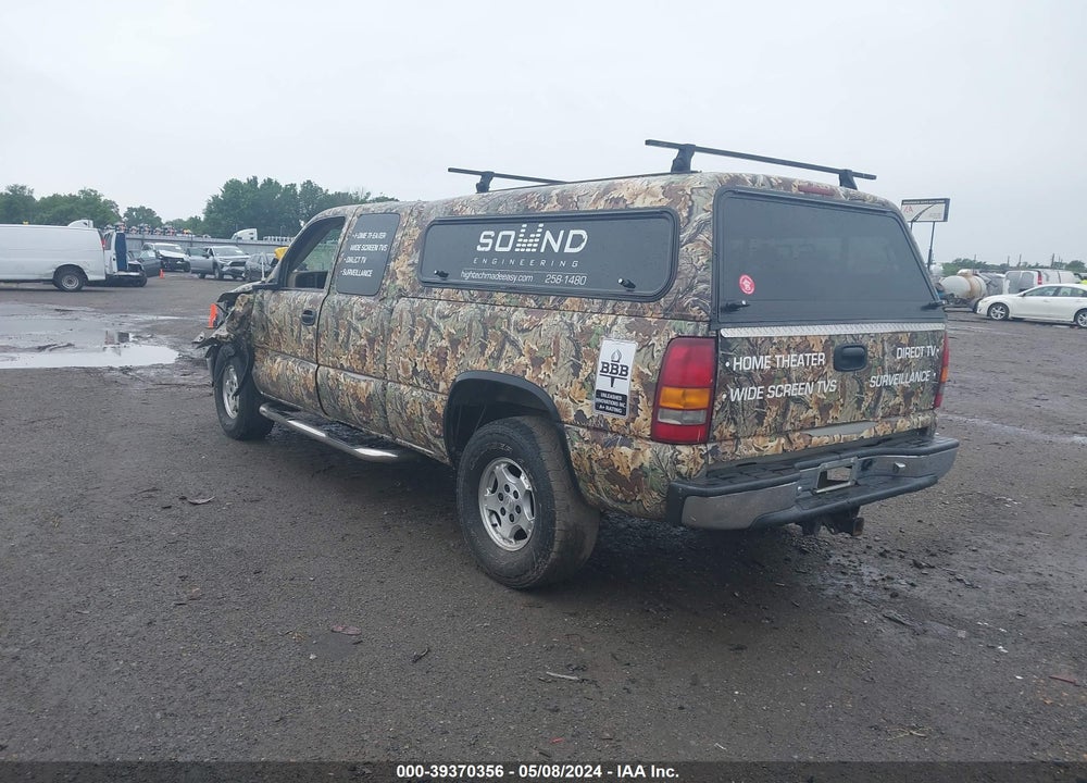 2001 CHEVROLET SILVERADO 1500 LS VIN: 1GCEK19T51Z121560