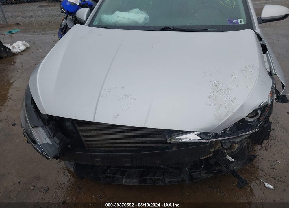 2019 HYUNDAI ELANTRA SEL VIN: 5NPD84LF1KH472070