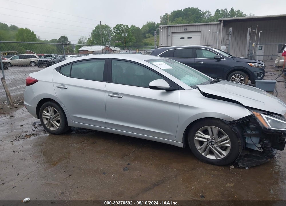 2019 HYUNDAI ELANTRA SEL VIN: 5NPD84LF1KH472070