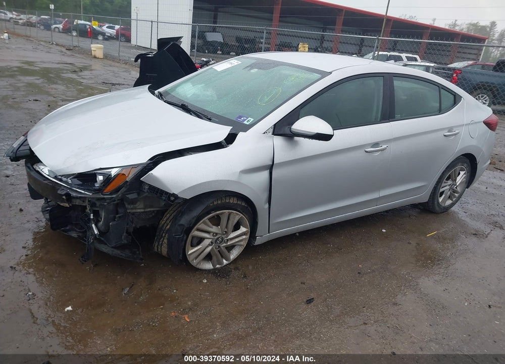 2019 HYUNDAI ELANTRA SEL VIN: 5NPD84LF1KH472070