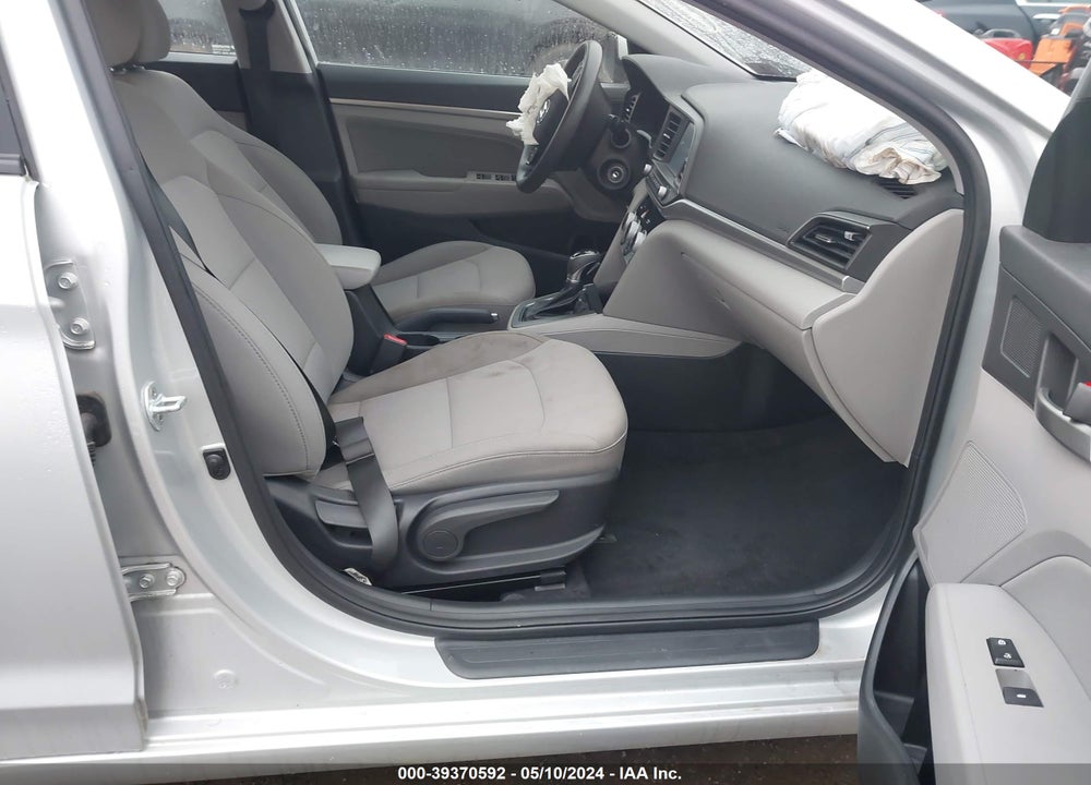 2019 HYUNDAI ELANTRA SEL VIN: 5NPD84LF1KH472070