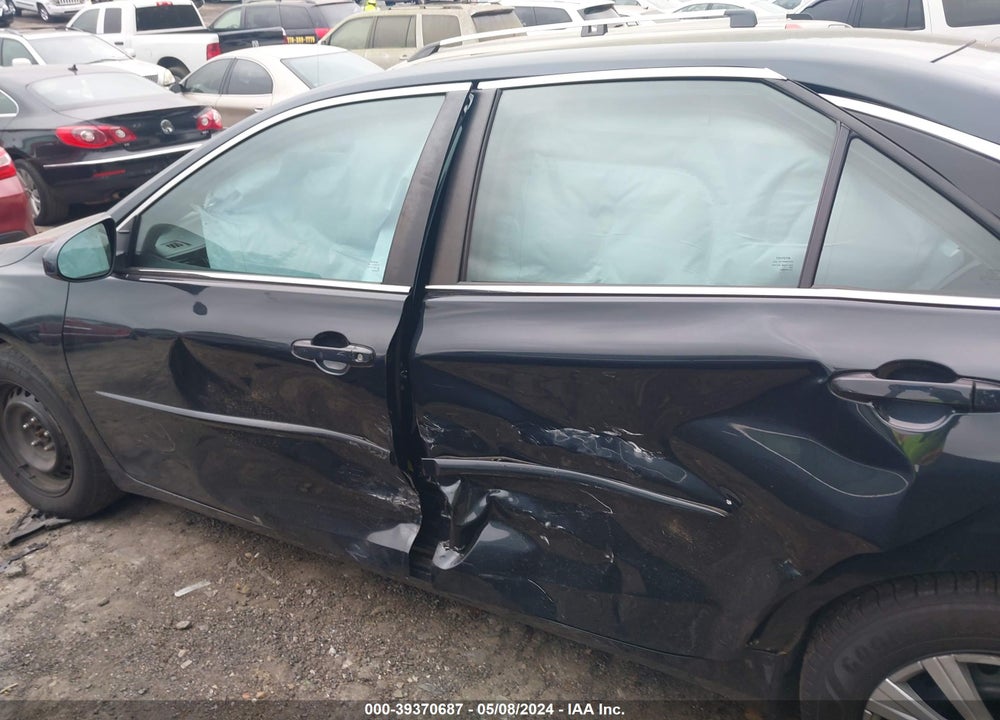2015 TOYOTA CAMRY LE VIN: 4T1BF1FKXFU083309