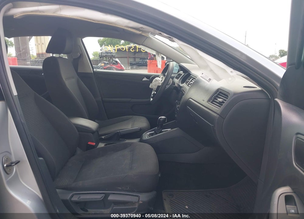 2015 VOLKSWAGEN JETTA 2.0L S VIN: 3VW2K7AJ5FM204900