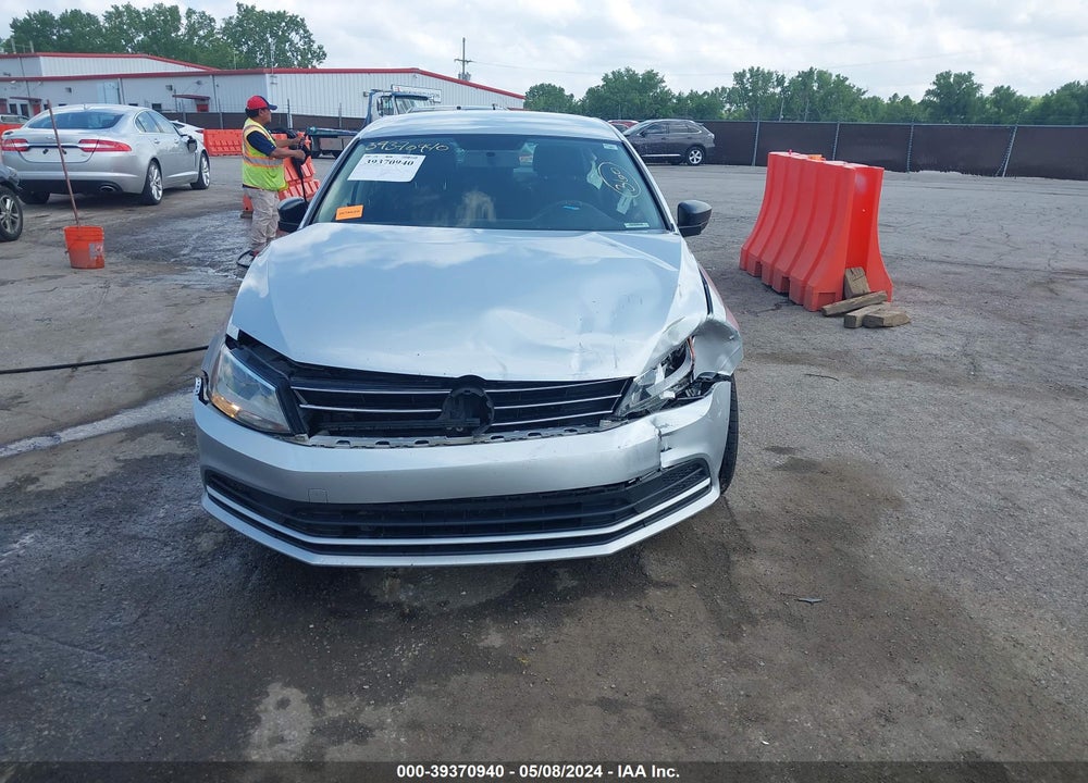 2015 VOLKSWAGEN JETTA 2.0L S VIN: 3VW2K7AJ5FM204900