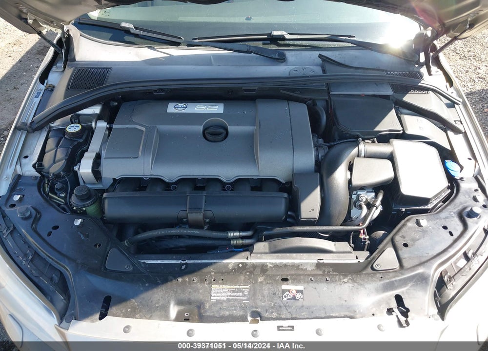 2008 VOLVO V70 3.2 VIN: YV1BW982X81012190