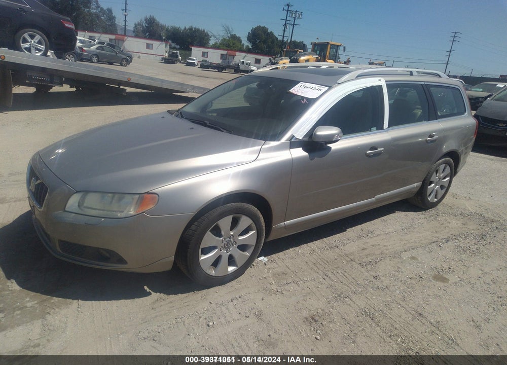 2008 VOLVO V70 3.2 VIN: YV1BW982X81012190