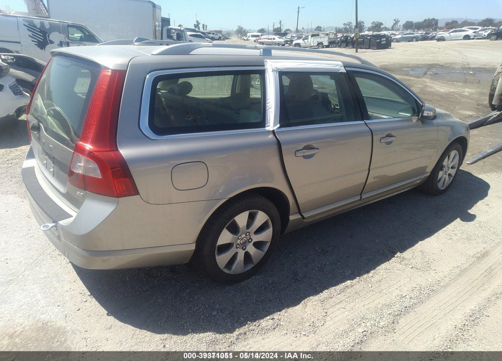 2008 VOLVO V70 3.2 VIN: YV1BW982X81012190