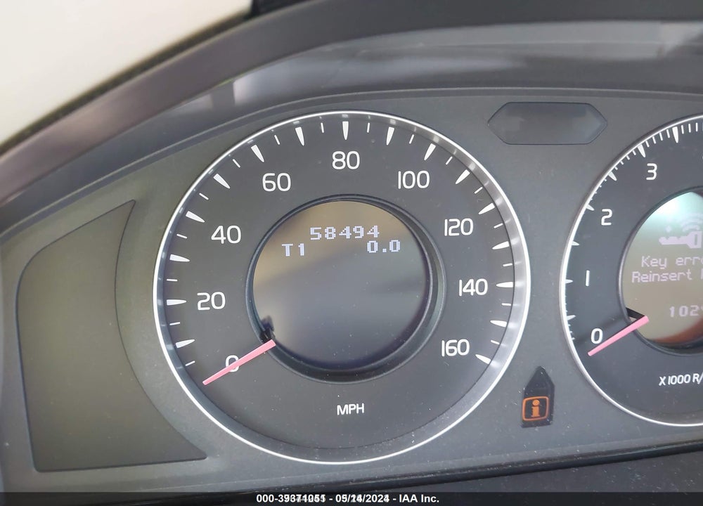 2008 VOLVO V70 3.2 VIN: YV1BW982X81012190