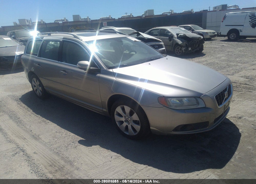 2008 VOLVO V70 3.2 VIN: YV1BW982X81012190