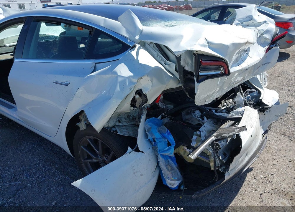 2018 TESLA MODEL 3 LONG RANGE/PERFORMANCE VIN: 5YJ3E1EBXJF151090
