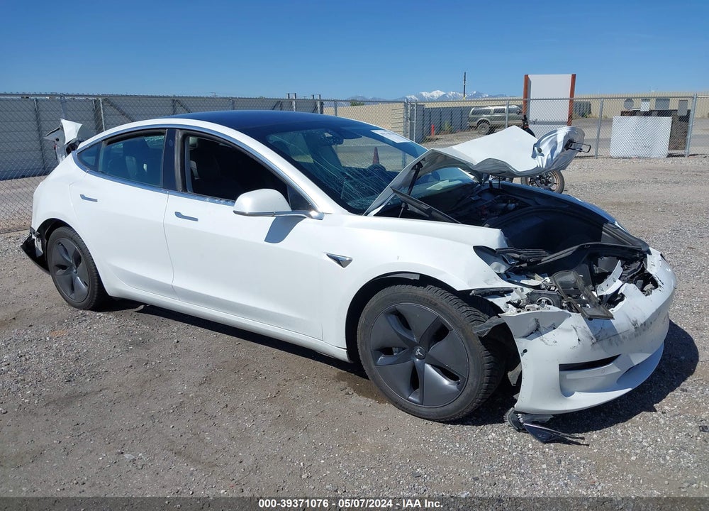 2018 TESLA MODEL 3 LONG RANGE/PERFORMANCE VIN: 5YJ3E1EBXJF151090