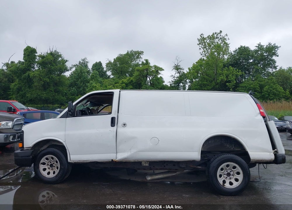 2009 CHEVROLET EXPRESS 1500 WORK VAN VIN: 1GCFG15XX91111888