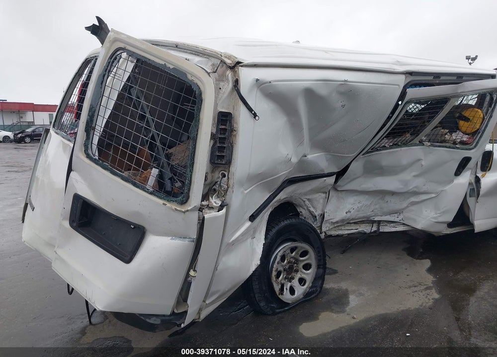 2009 CHEVROLET EXPRESS 1500 WORK VAN VIN: 1GCFG15XX91111888