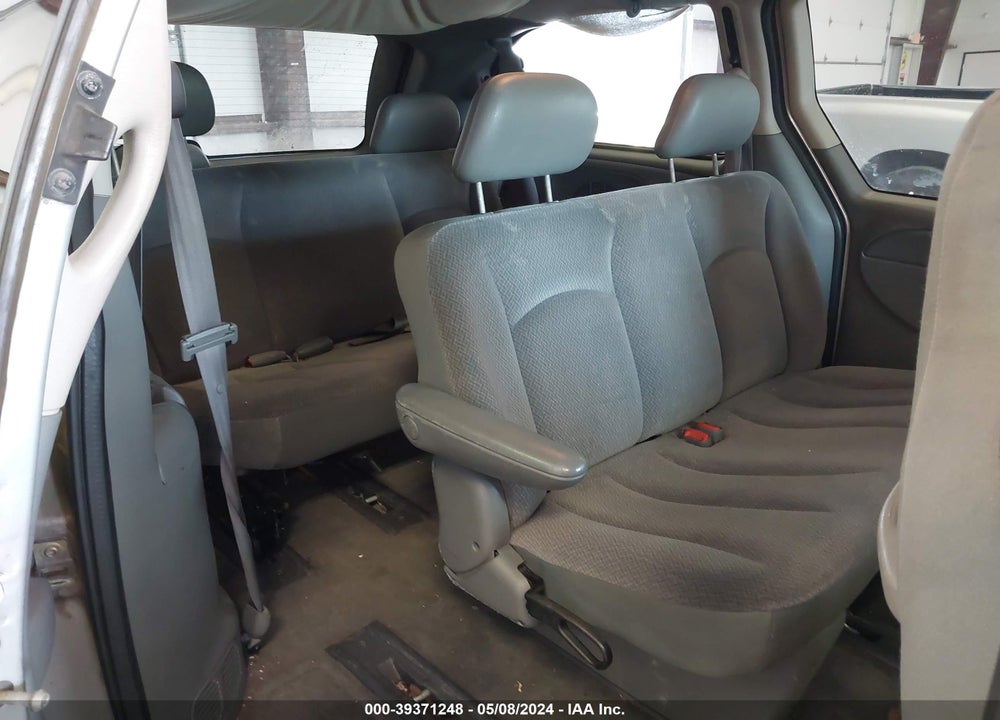 2005 DODGE GRAND CARAVAN SE VIN: 1D4GP24R55B284660