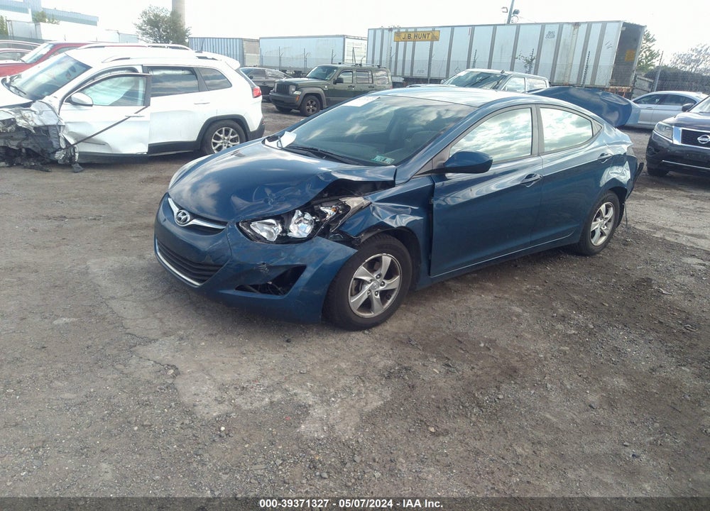 2015 HYUNDAI ELANTRA SE VIN: KMHDH4AE9FU235571