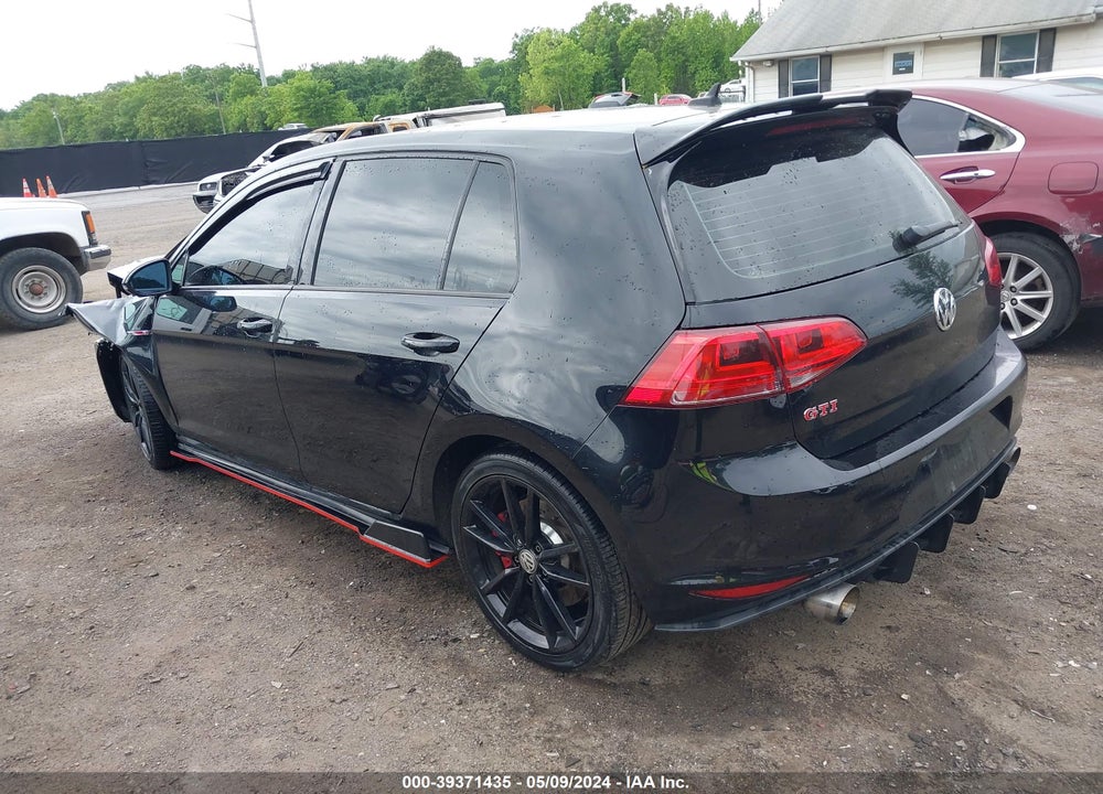 2017 VOLKSWAGEN GOLF GTI SE 4-DOOR VIN: 3VW547AU1HM006268