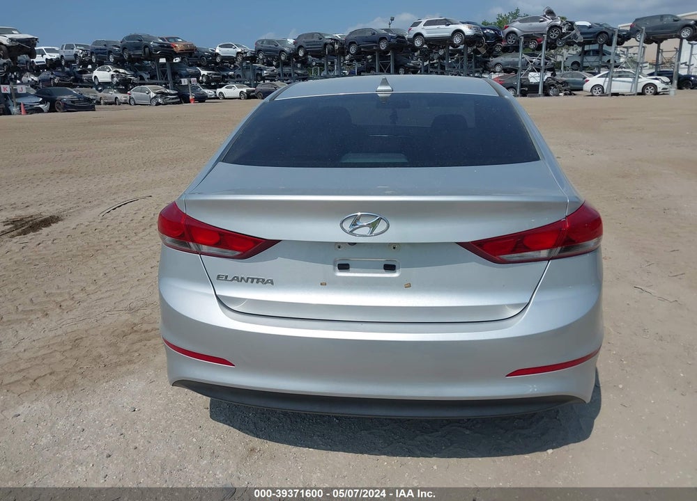 2018 HYUNDAI ELANTRA SEL VIN: 5NPD84LF7JH313844