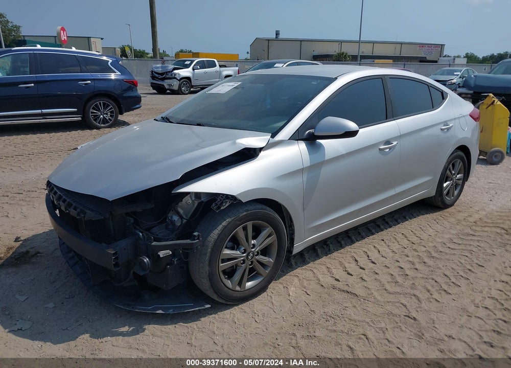 2018 HYUNDAI ELANTRA SEL VIN: 5NPD84LF7JH313844
