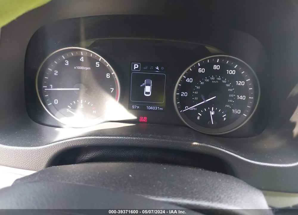 2018 HYUNDAI ELANTRA SEL VIN: 5NPD84LF7JH313844
