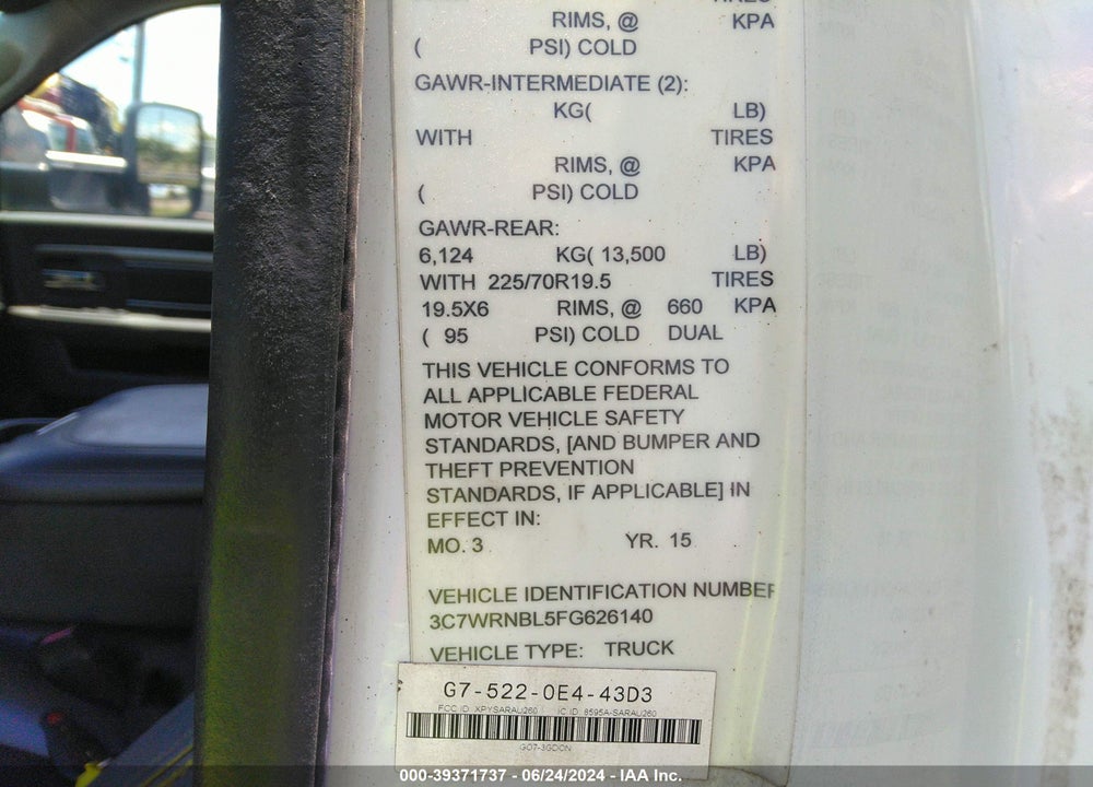 2015 RAM 5500 CHASSIS TRADESMAN/SLT VIN: 3C7WRNBL5FG626140