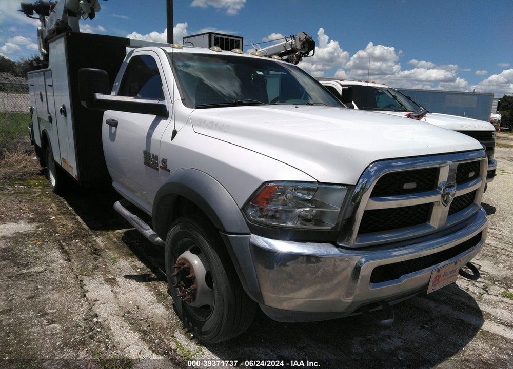 2015 RAM 5500 CHASSIS TRADESMAN/SLT VIN: 3C7WRNBL5FG626140