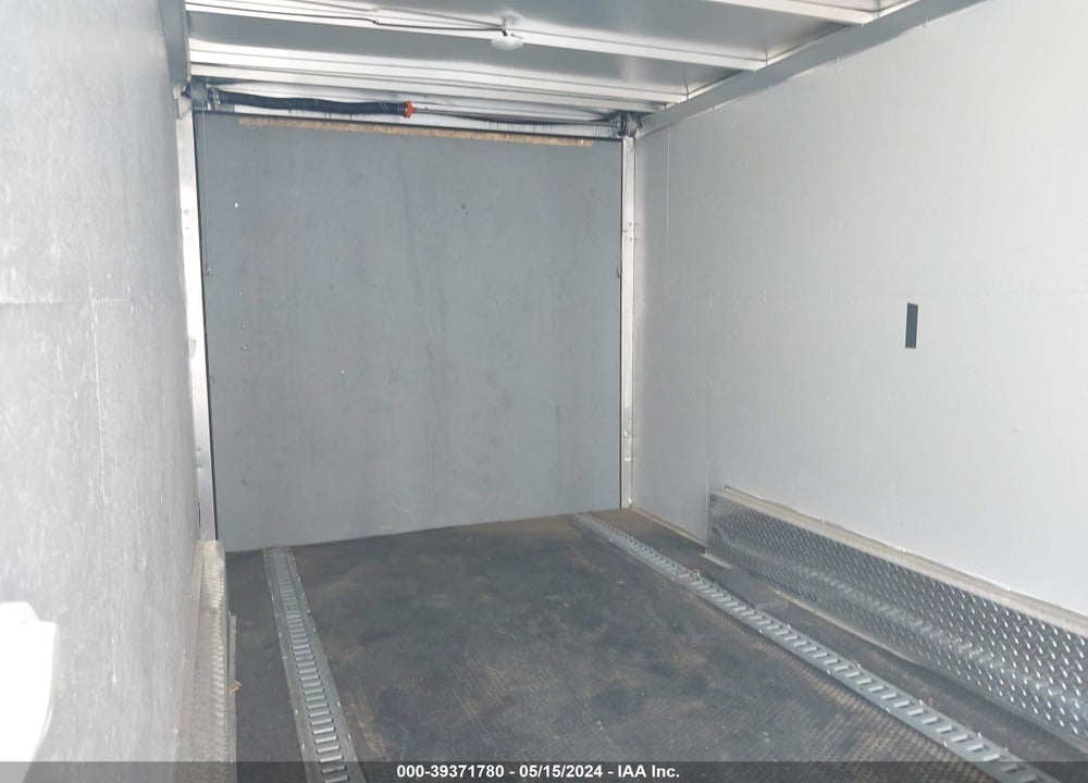 2022 EZ HAULER ENCLOSED CARGO TRAIL VIN: 5WFBE1623NT000162