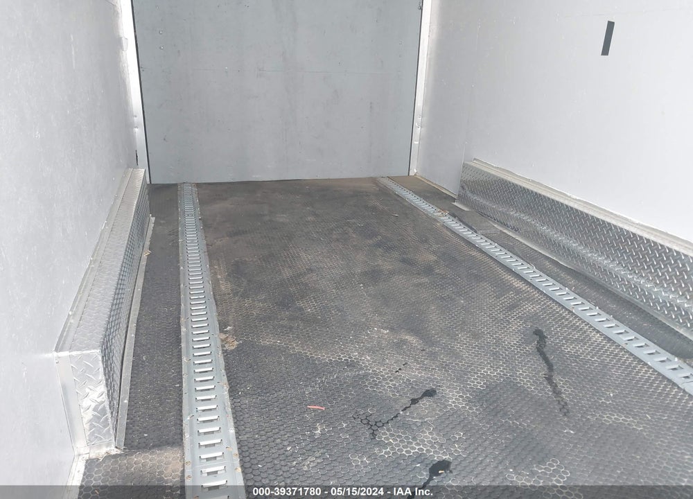 2022 EZ HAULER ENCLOSED CARGO TRAIL VIN: 5WFBE1623NT000162