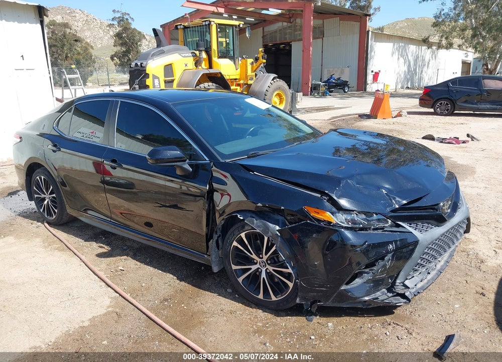 2020 TOYOTA CAMRY SE VIN: 4T1G11AK1LU906989