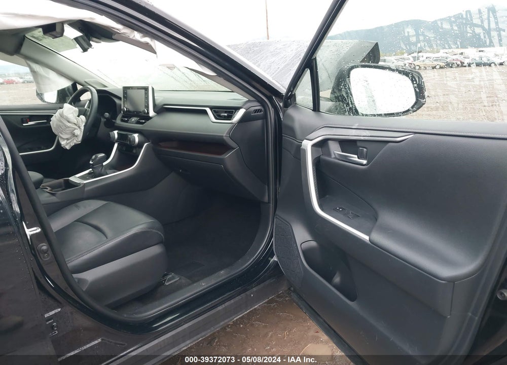 2019 TOYOTA RAV4 LIMITED VIN: JTMN1RFV2KD502272