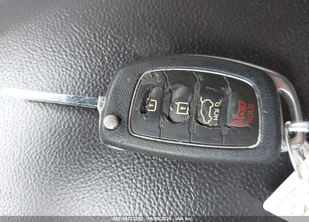2014 HYUNDAI SANTA FE GLS VIN: KM8SMDHF0EU071336