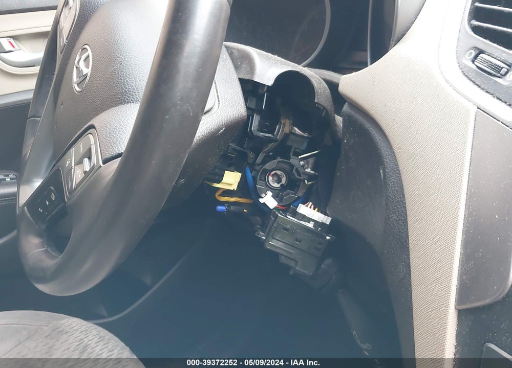 2014 HYUNDAI SANTA FE GLS VIN: KM8SMDHF0EU071336